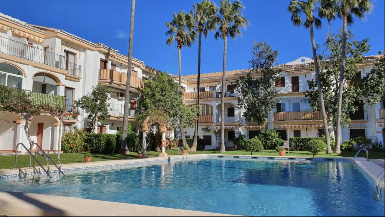 Lovely Apartment In Denia; El Patio Exterior photo